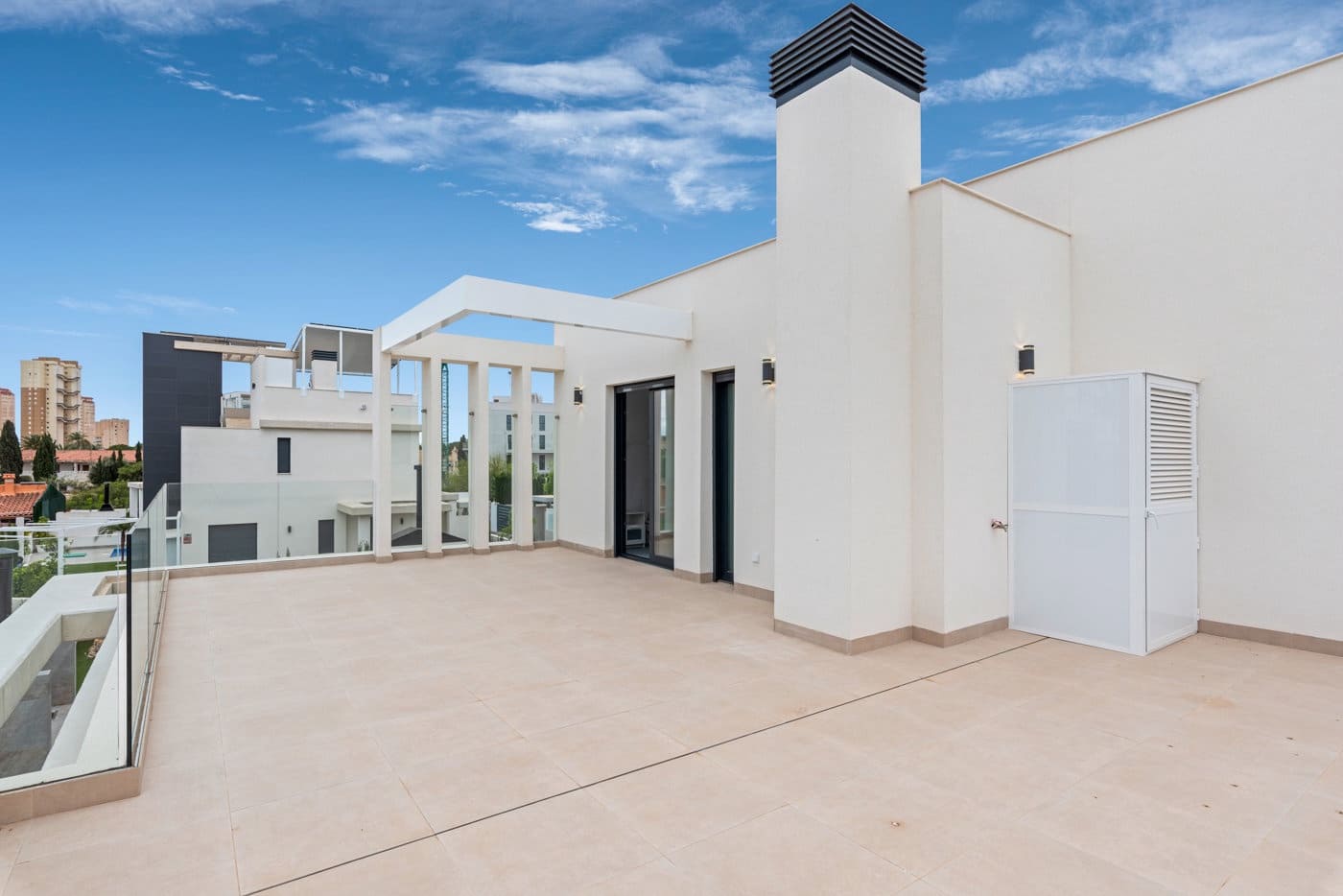 4 bedroom Villa for sale in Alicante / Alacant city with pool garage - € 770,000 (Ref: 8252091)