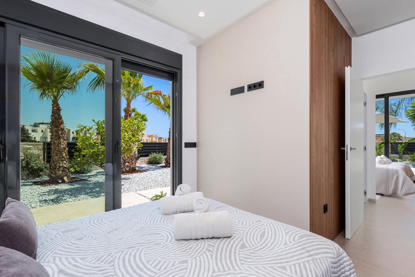 4 slaapkamer Villa te koop in El Campello met zwembad garage - € 1.390.000 (Ref: 8474044)