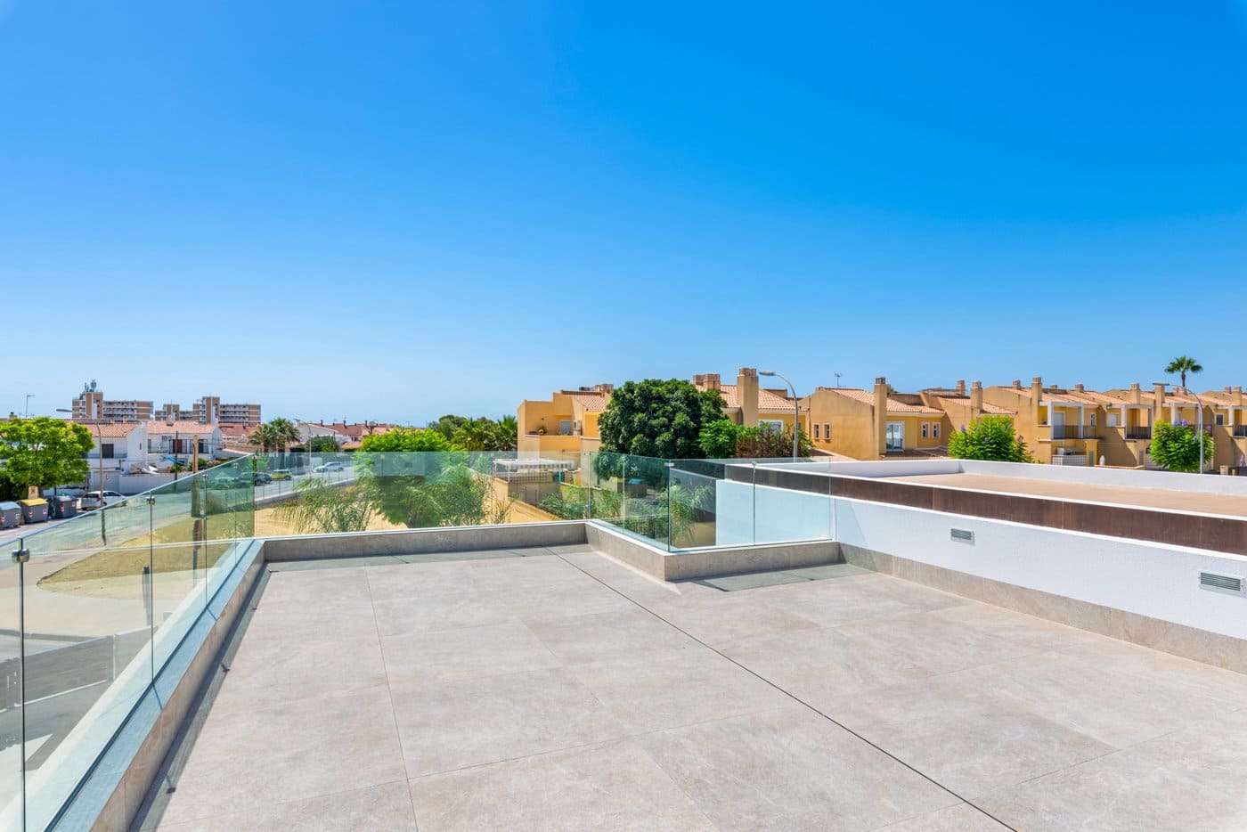 4 slaapkamer Villa te koop in El Campello met zwembad garage - € 1.390.000 (Ref: 8474044)