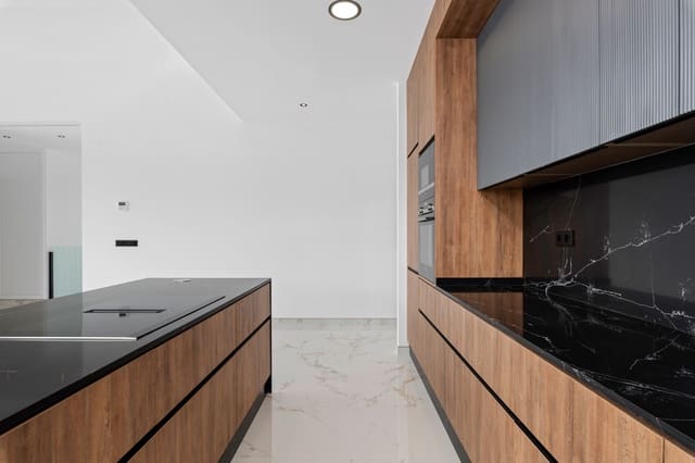 Chalet de 3 habitaciones en Ciudad Quesada, Rojales en venta con piscina garaje - 719.000 € (Ref: 8759894)