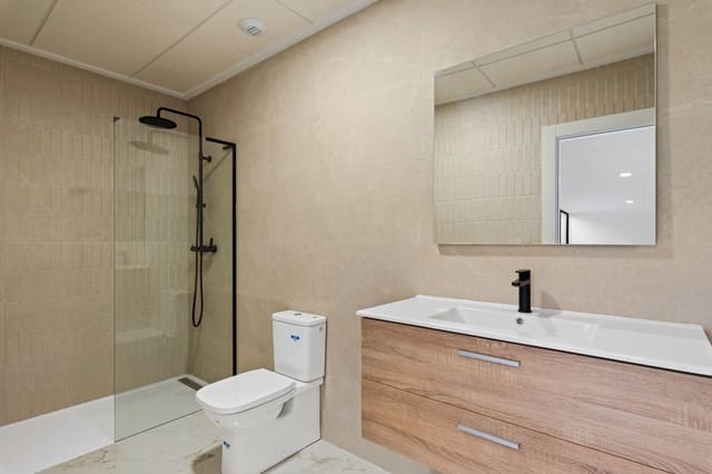 Chalet de 3 habitaciones en Ciudad Quesada, Rojales en venta con piscina garaje - 719.000 € (Ref: 8759894)