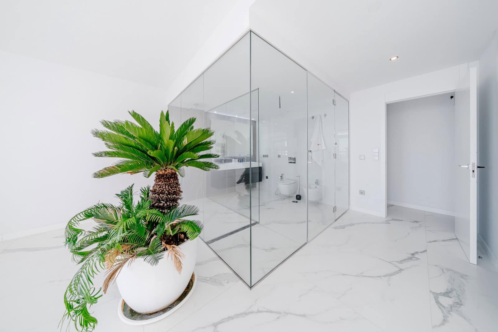 3 bedroom Apartment for sale in Benidorm with pool garage - € 1,550,000 (Ref: 8773394)