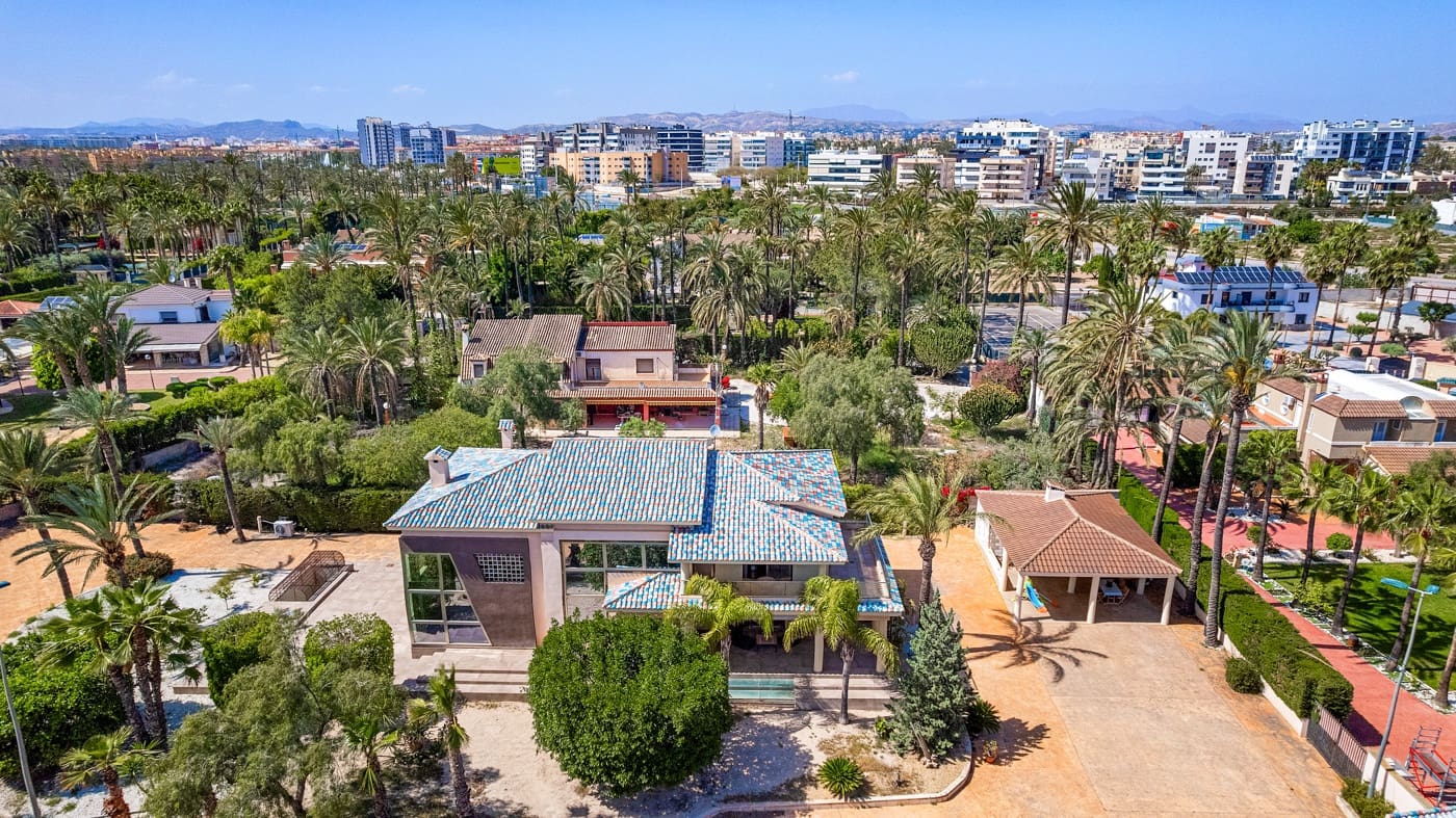 5 soveværelse Villa til salg i Elche / Elx med garage - € 930.000 (Ref: 8976456)