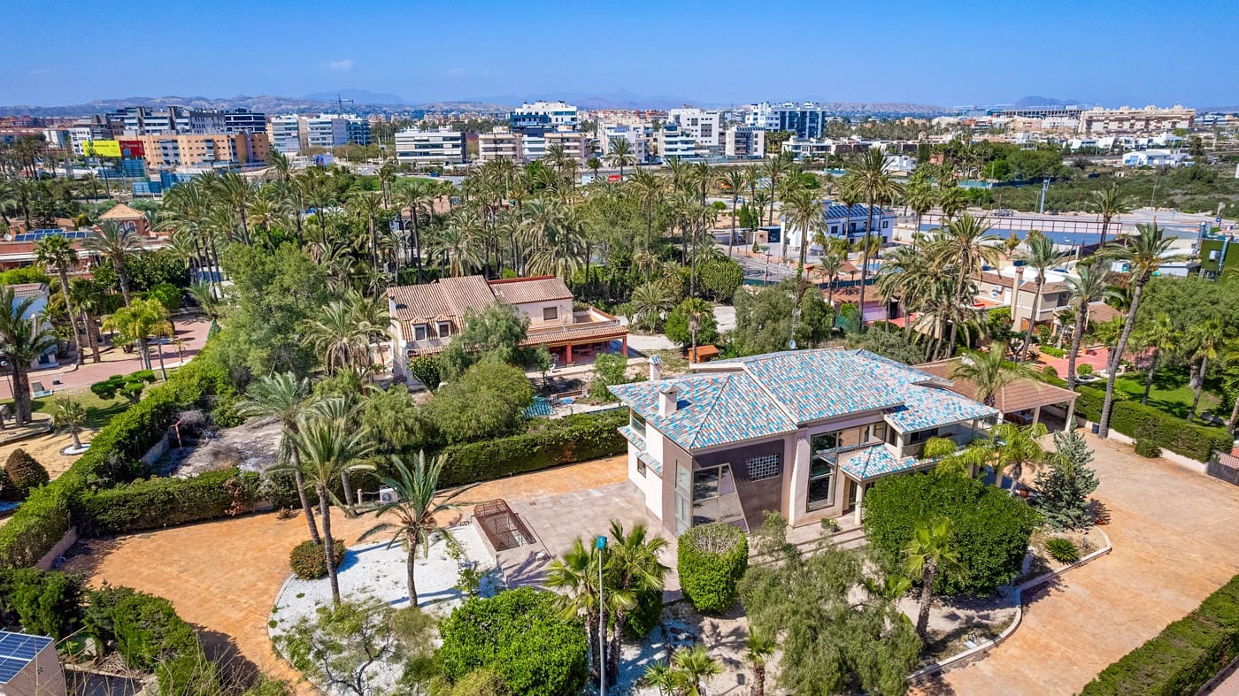 5 soveværelse Villa til salg i Elche / Elx med garage - € 930.000 (Ref: 8976456)