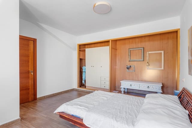 5 chambre Villa/Maison à vendre à Pueblo - Urbanizaciones, Alfaz del Pi / L'Alfàs del Pi avec piscine garage - 499 000 € (Ref: 9003686)