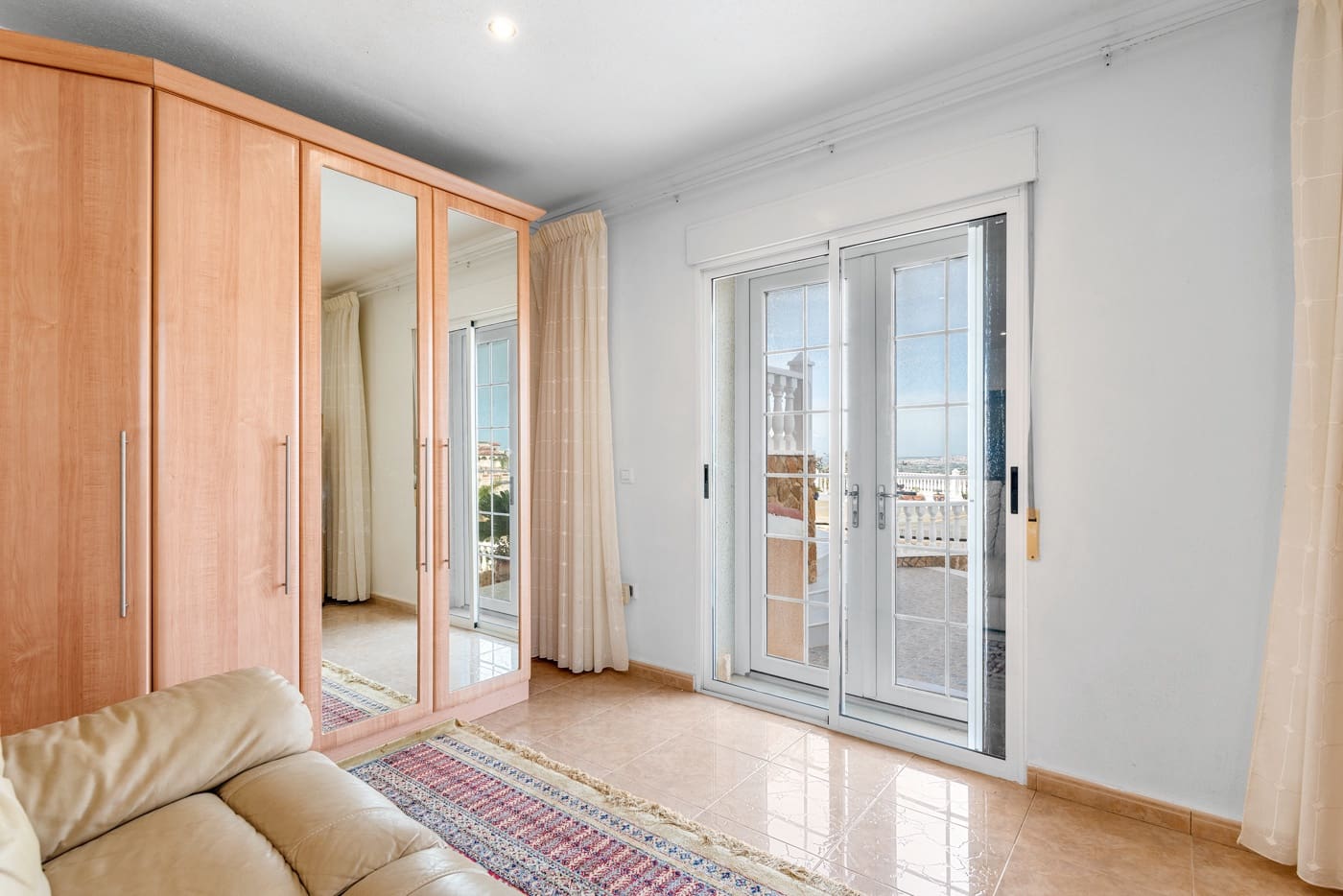 Chalet de 7 habitaciones en Ciudad Quesada en venta con piscina - 750.000 € (Ref: 9042556)