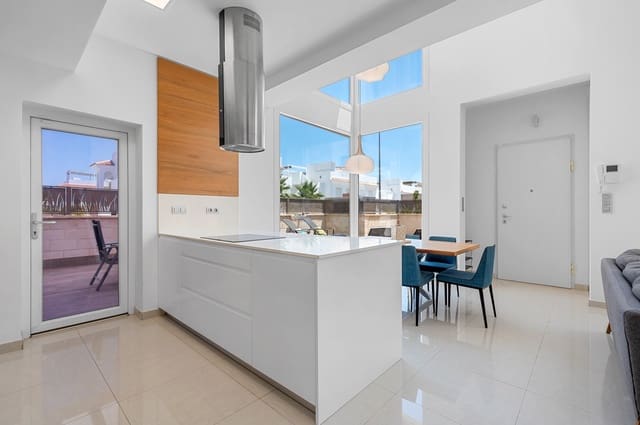 Chalet de 3 habitaciones en Ciudad Quesada, Rojales en venta con piscina garaje - 470.000 € (Ref: 9062326)