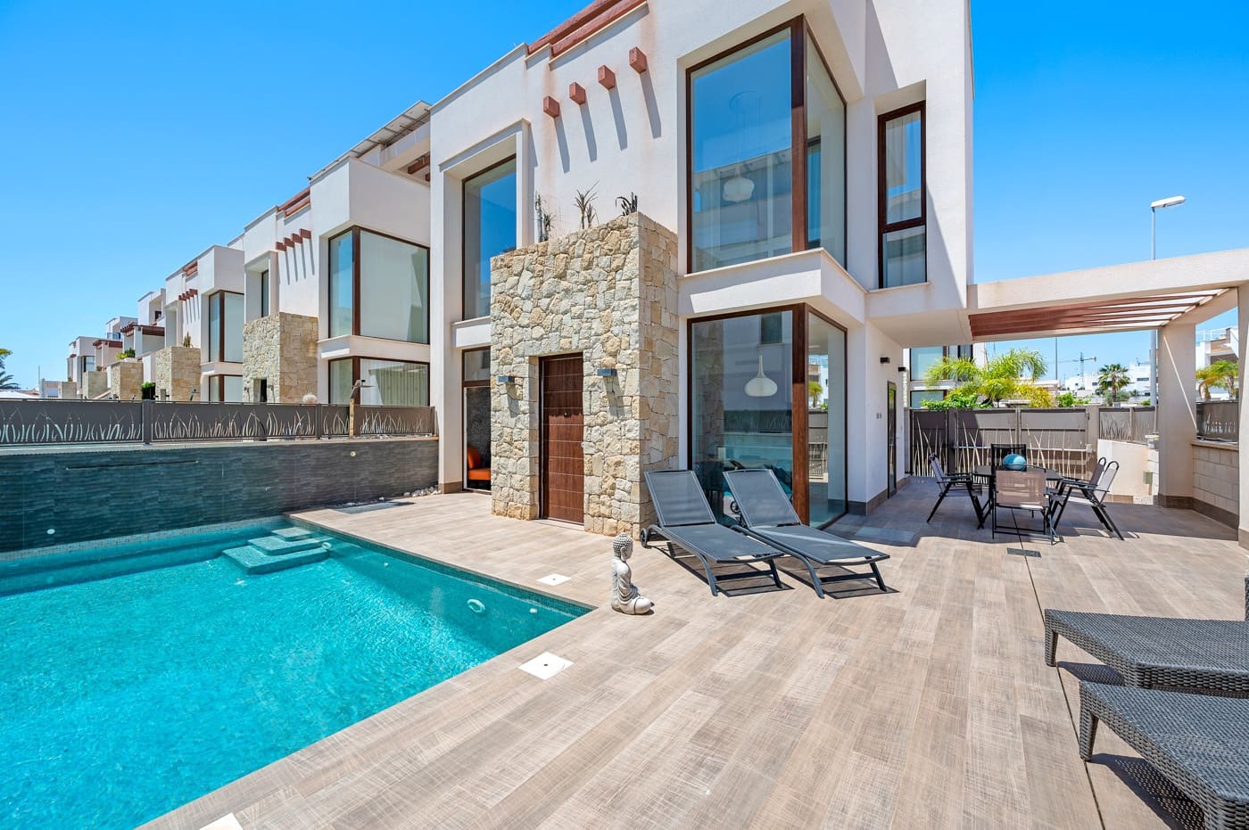 Chalet de 3 habitaciones en Ciudad Quesada en venta con piscina garaje - 470.000 € (Ref: 9062326)