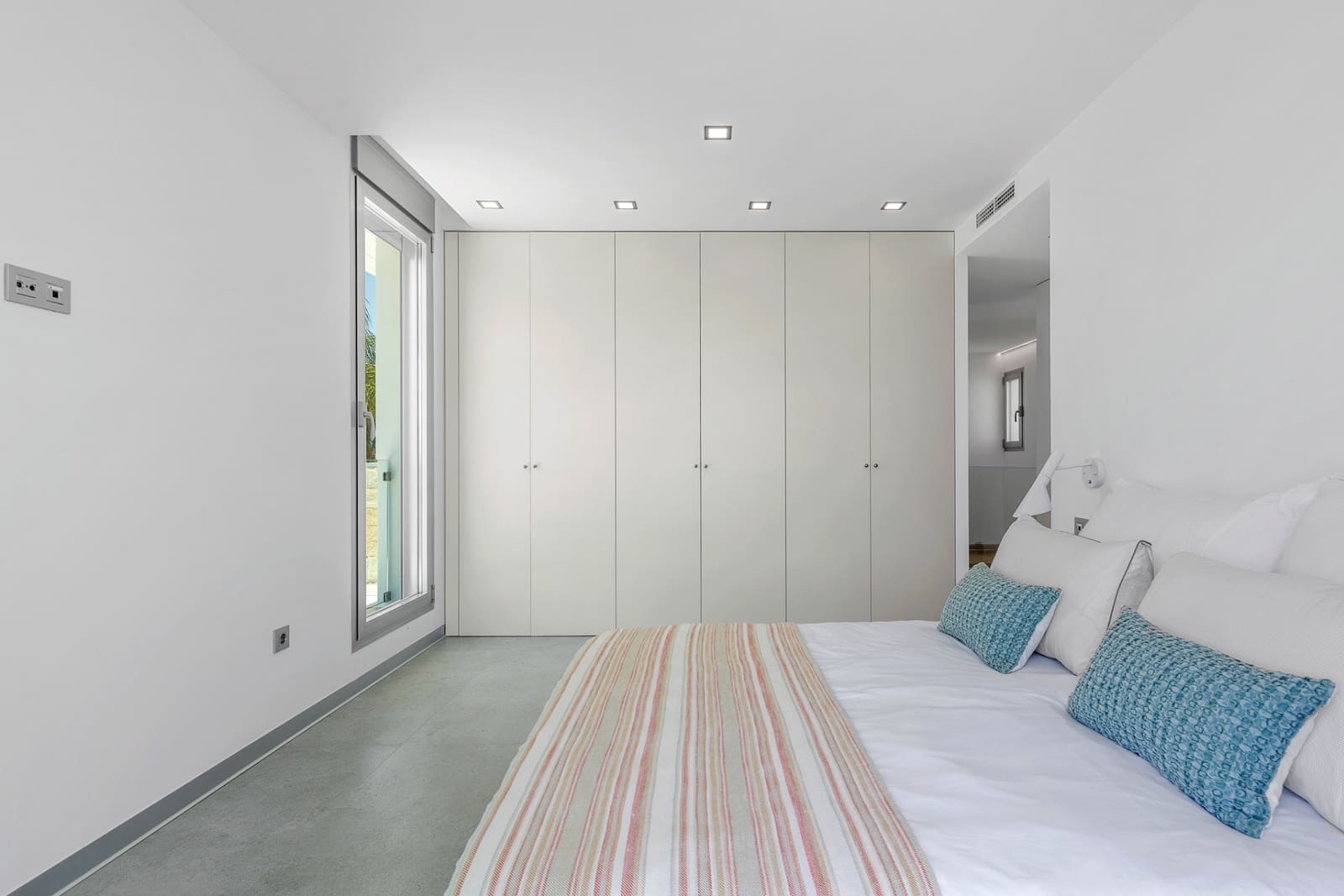 3 bedroom Villa for sale in Finestrat with pool - € 860,000 (Ref: 9099089)