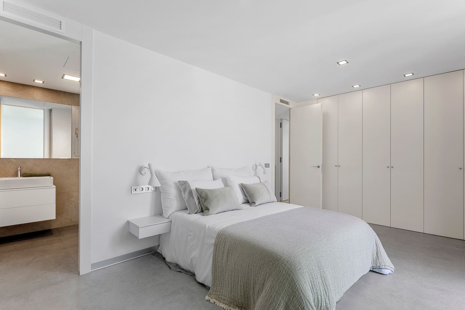 3 bedroom Villa for sale in Finestrat with pool - € 860,000 (Ref: 9099089)