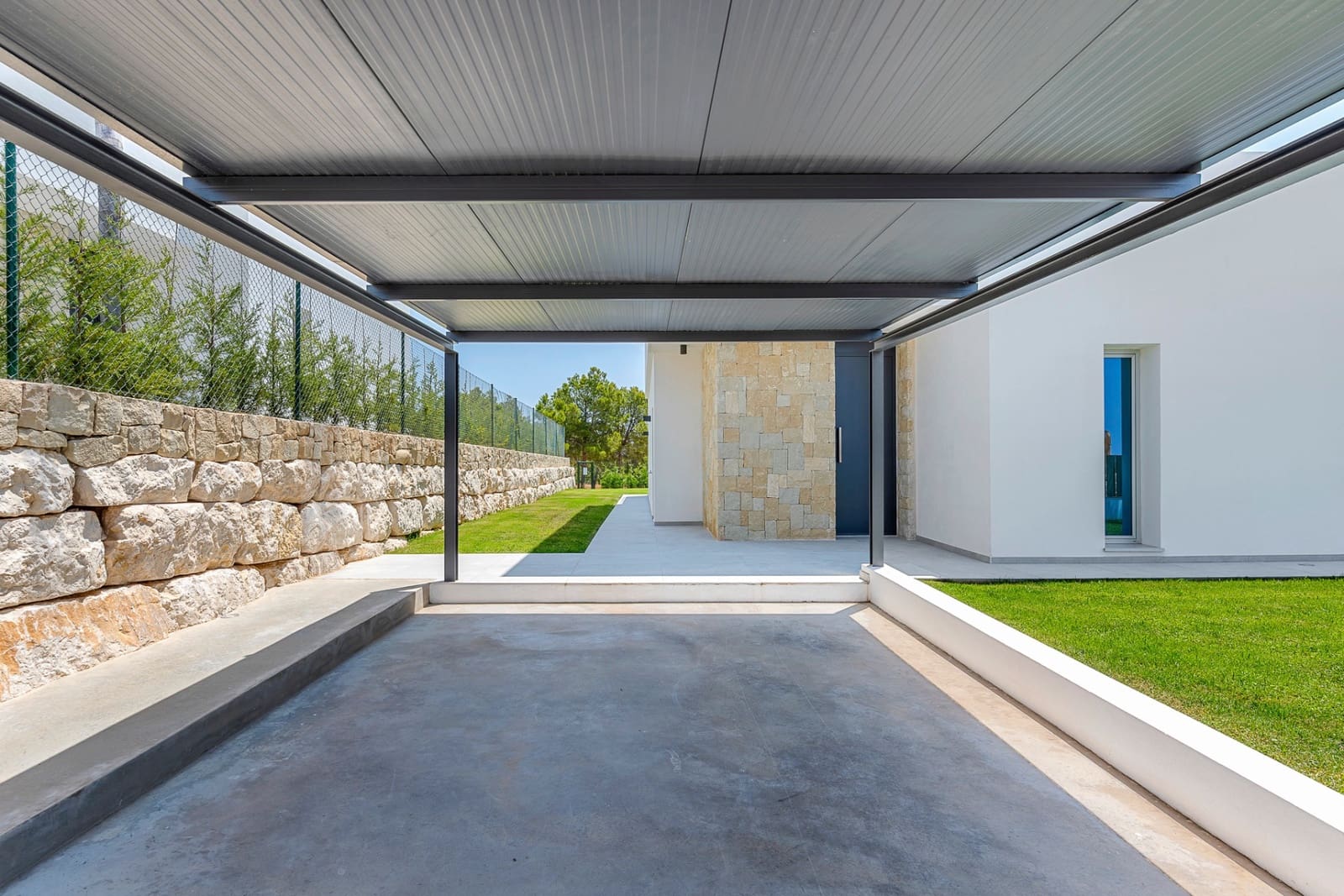 3 bedroom Villa for sale in Finestrat with pool - € 860,000 (Ref: 9099089)