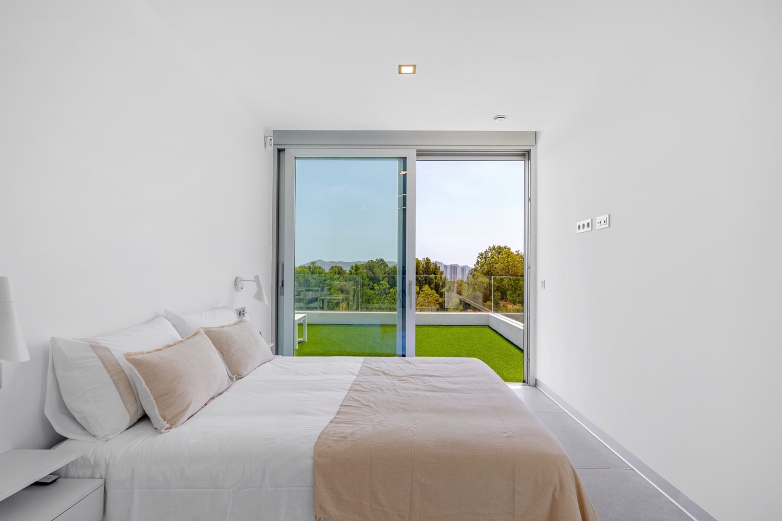 Chalet de 3 habitaciones en Finestrat en venta con piscina - 780.000 € (Ref: 9099090)