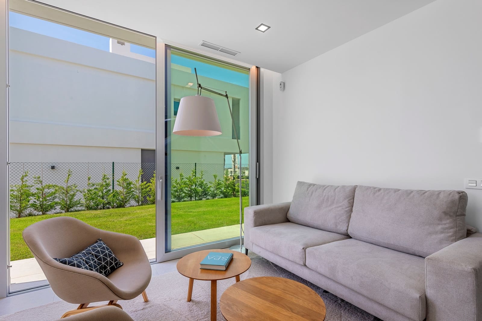 Chalet de 3 habitaciones en Finestrat en venta con piscina - 780.000 € (Ref: 9099090)