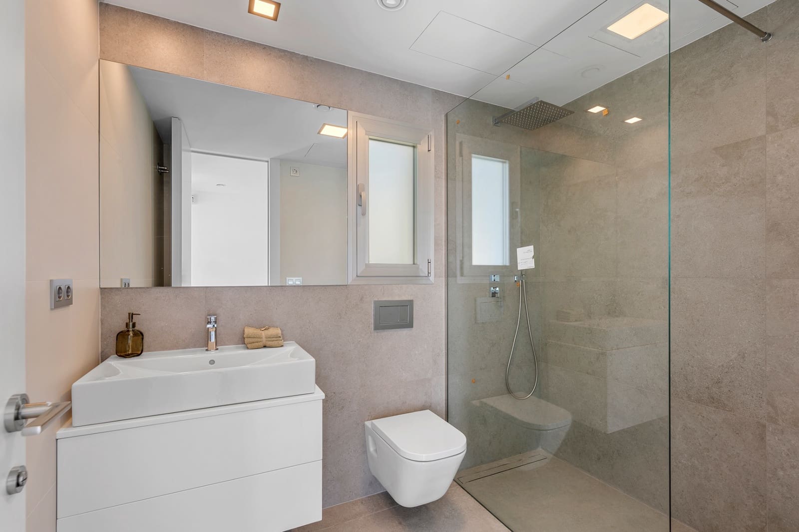 Chalet de 3 habitaciones en Finestrat en venta con piscina - 780.000 € (Ref: 9099090)