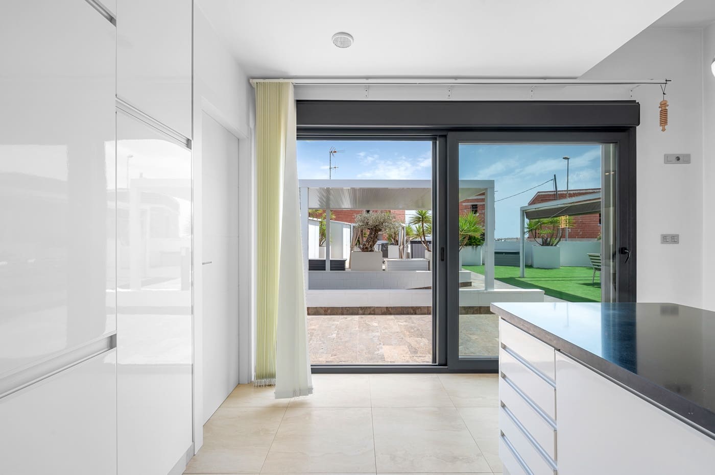 3 soveværelse Villa til salg i Villamartin med swimmingpool garage - € 759.000 (Ref: 9128234)