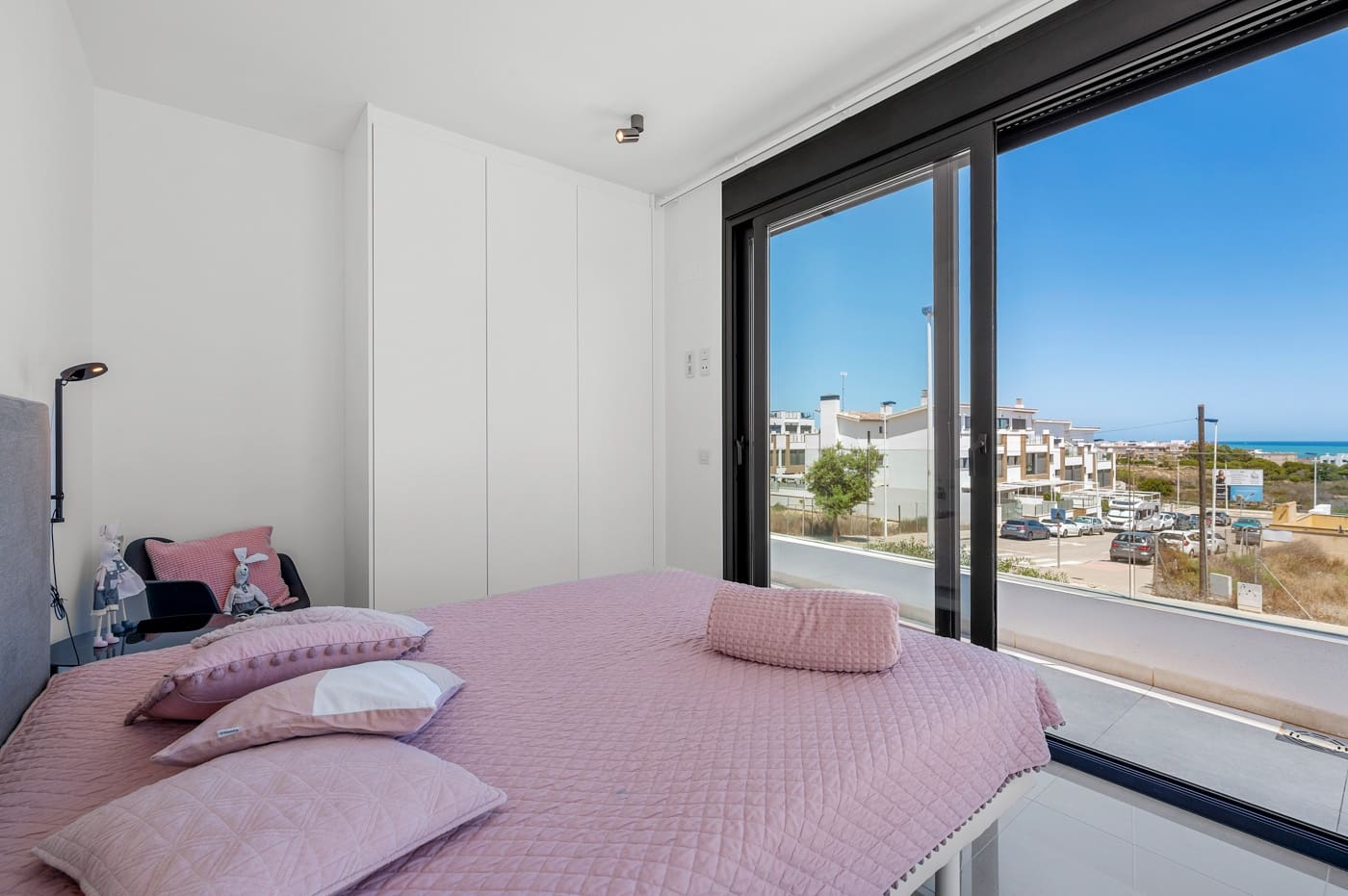 4 soveværelse Villa til salg i Guardamar del Segura med swimmingpool garage - € 1.390.000 (Ref: 9163721)