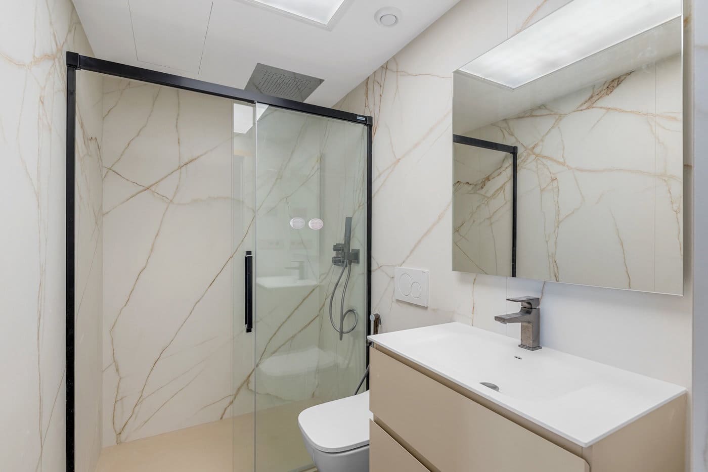 2 soverom Leilighet til salgs i Guardamar del Segura med svømmebasseng garasje - € 519 000 (Ref: 9163723)