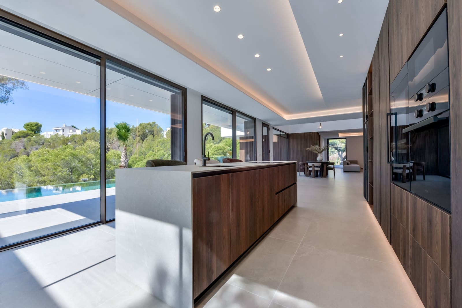 4 bedroom Villa for sale in Altea with pool garage - € 2,795,000 (Ref: 9272341)