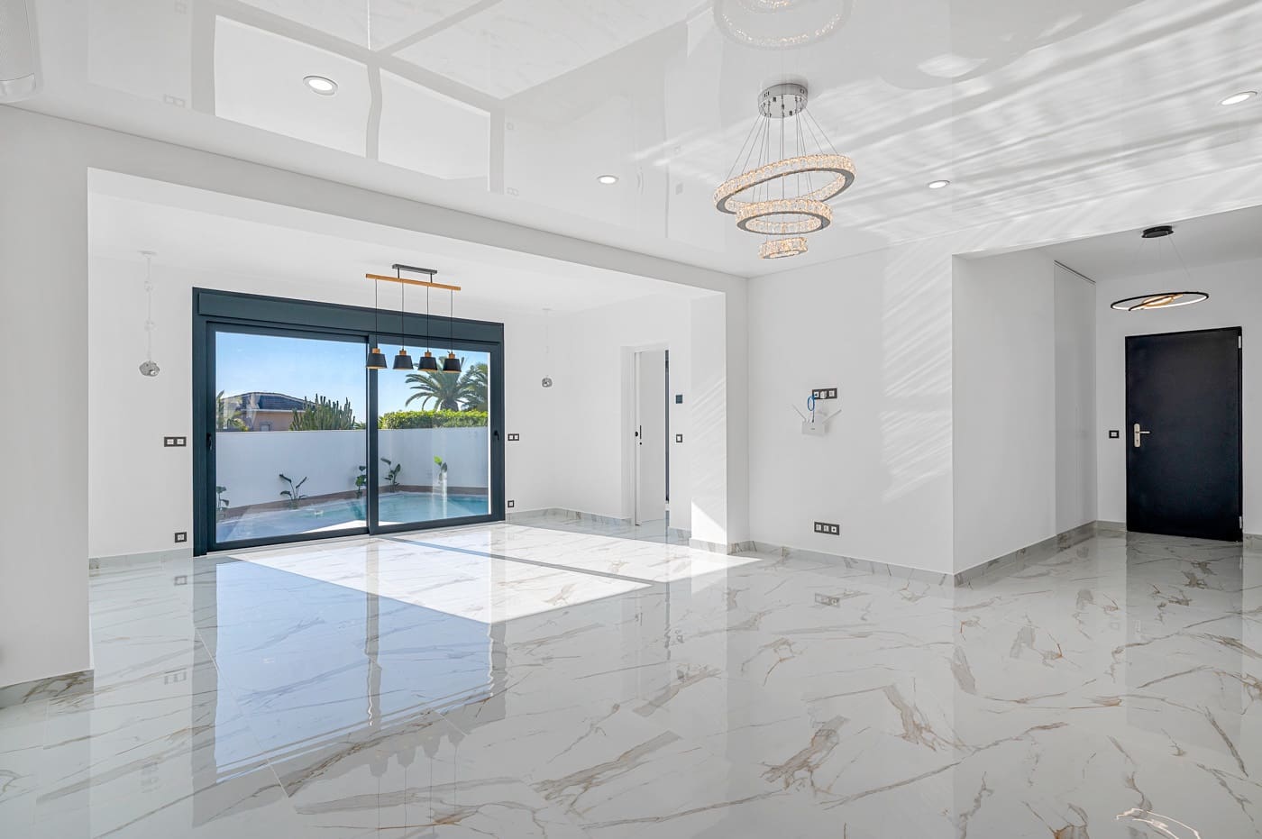 Chalet de 4 habitaciones en Ciudad Quesada en venta con piscina garaje - 799.000 € (Ref: 9430971)