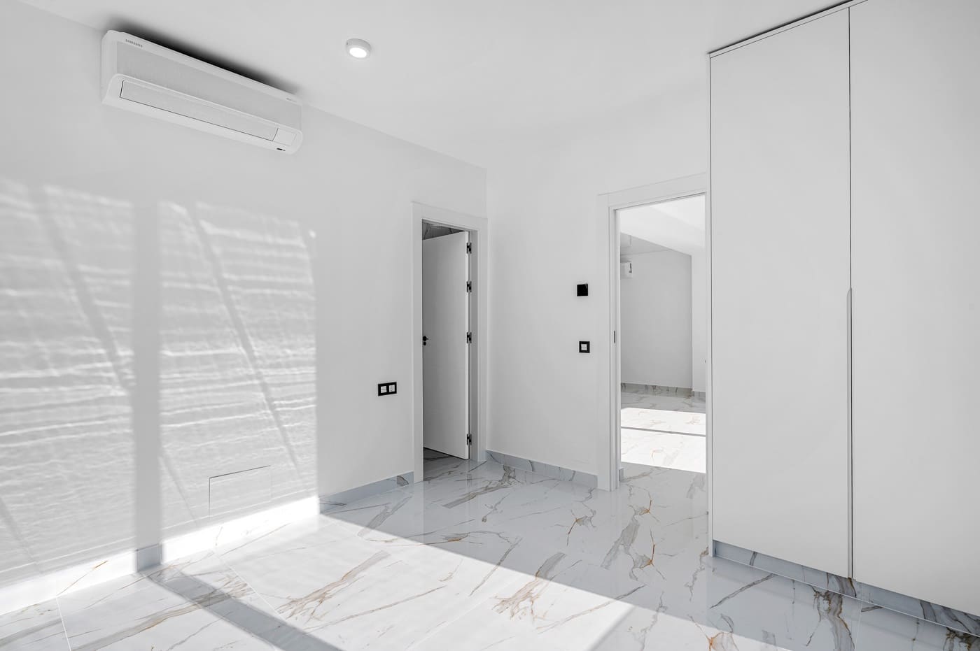 Chalet de 4 habitaciones en Ciudad Quesada en venta con piscina garaje - 799.000 € (Ref: 9430971)