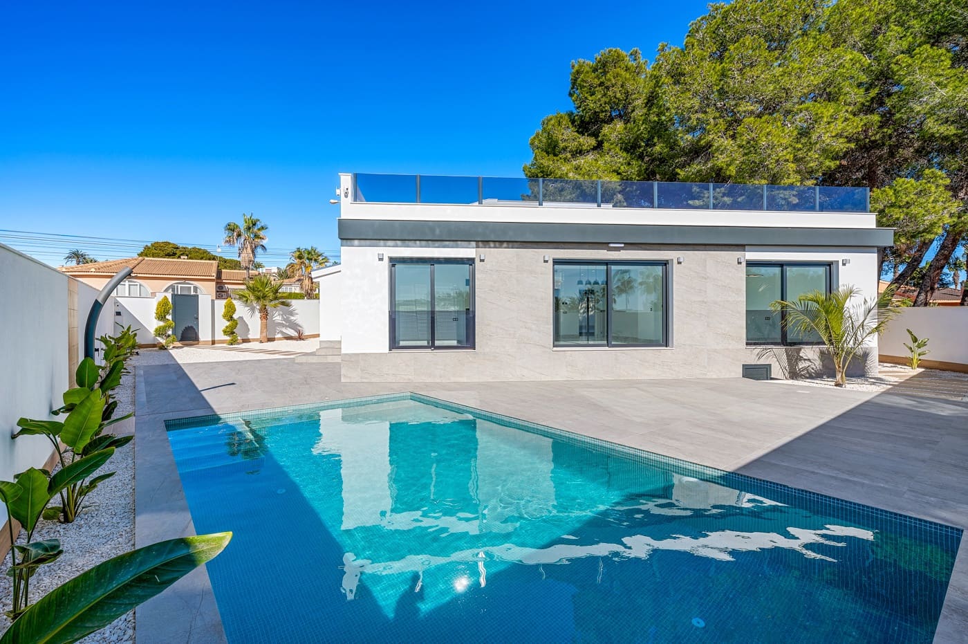 Chalet de 4 habitaciones en Ciudad Quesada en venta con piscina garaje - 799.000 € (Ref: 9430971)