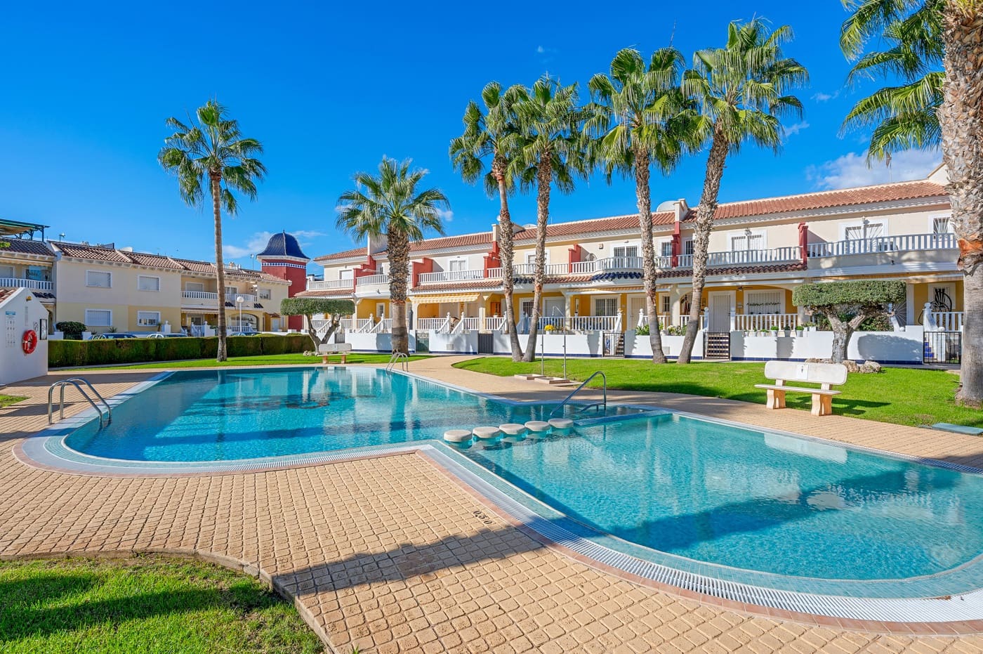 2 soveværelse Lejlighed til salg i Ciudad Quesada med swimmingpool - € 159.000 (Ref: 9547601)