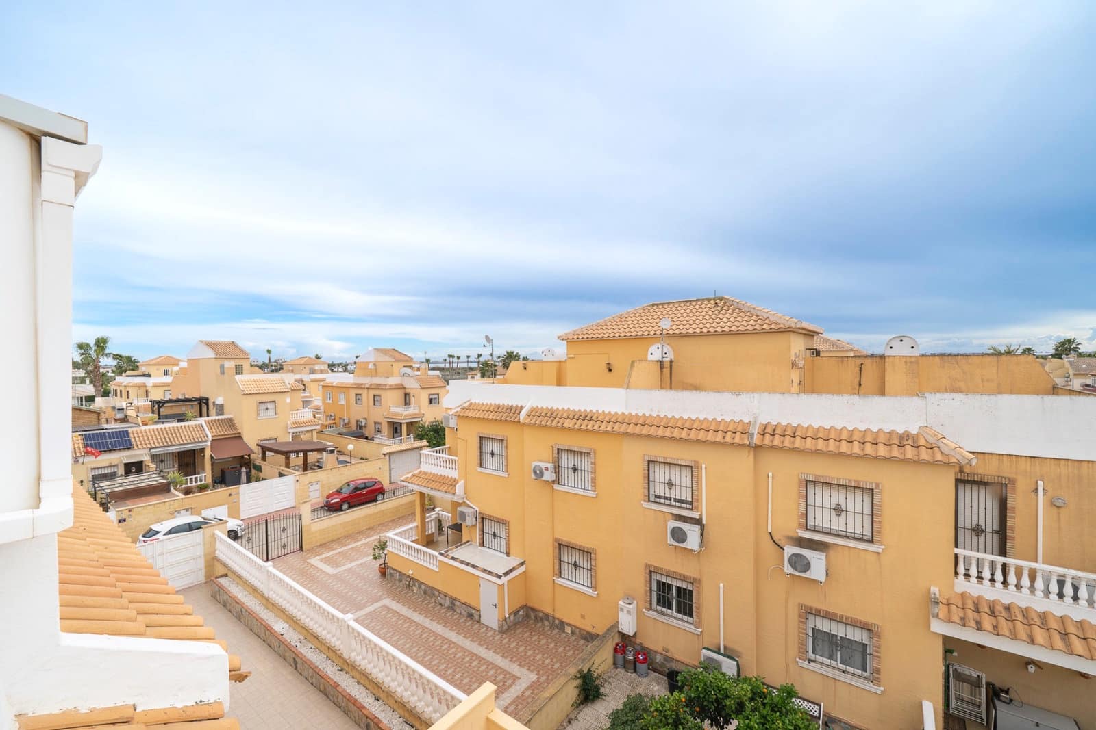 3 bedroom Villa for sale in Ciudad Quesada with pool garage - € 265,000 (Ref: 9574444)