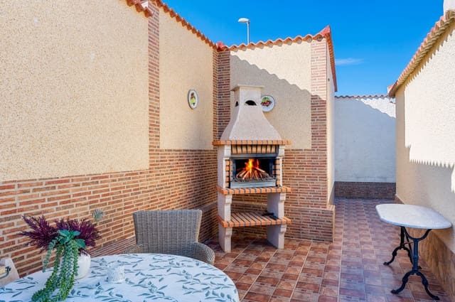 4 chambre Villa/Maison à vendre à Doña Pepa, Rojales avec piscine garage - 449 500 € (Ref: 9604687)