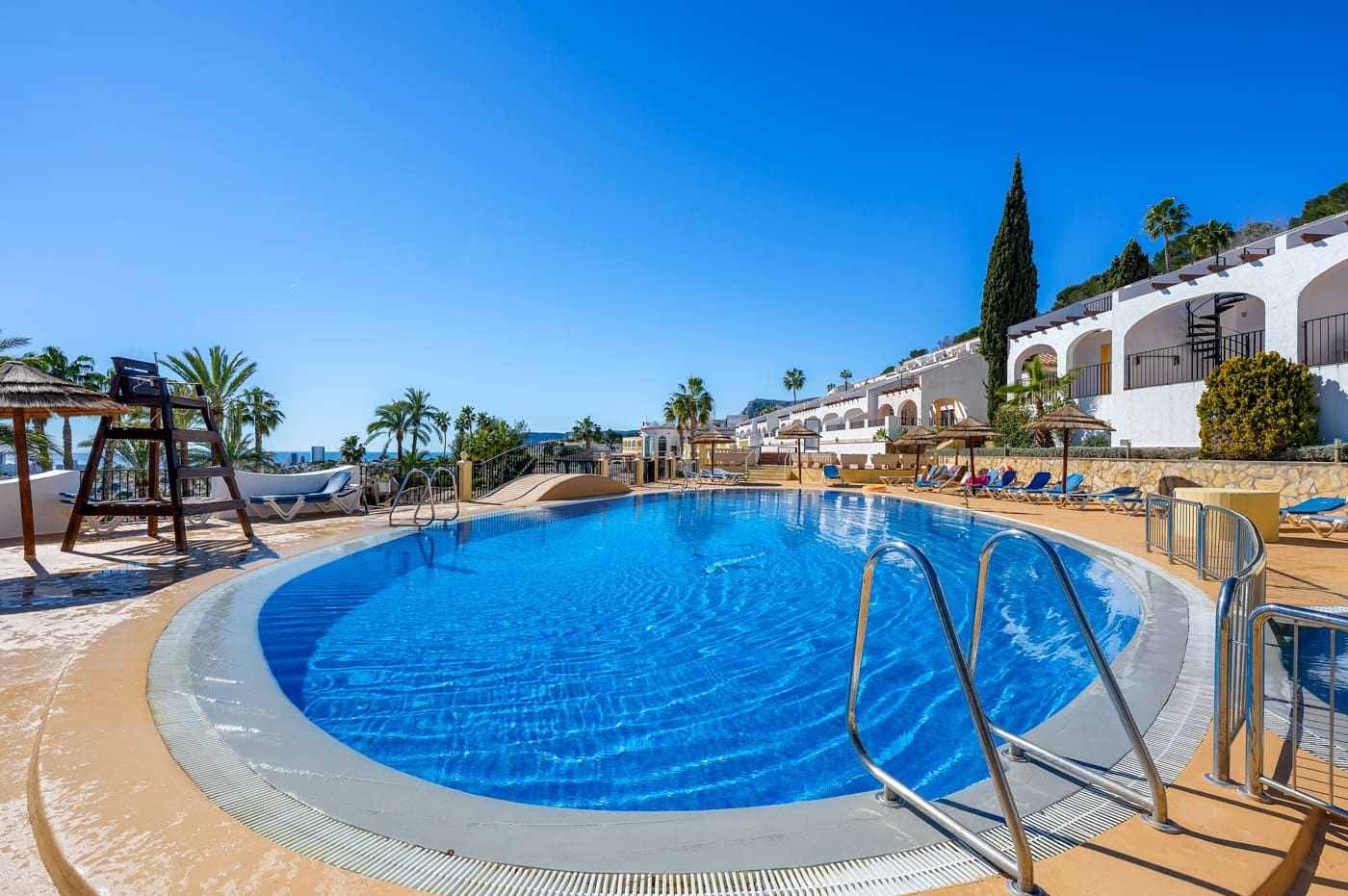 2 quarto Bungalow para venda em Calpe / Calp com piscina garagem - 199 000 € (Ref: 9622391)