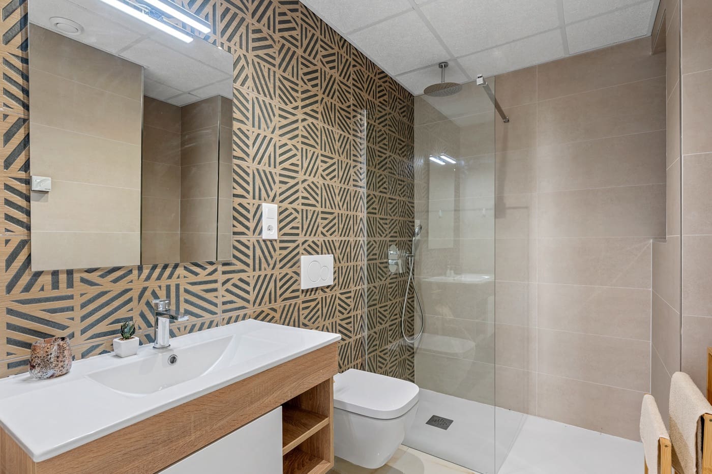 3 sypialnia Apartament na sprzedaż w Playa Flamenca z basenem garażem - 589 900 € (Ref: 9625393)