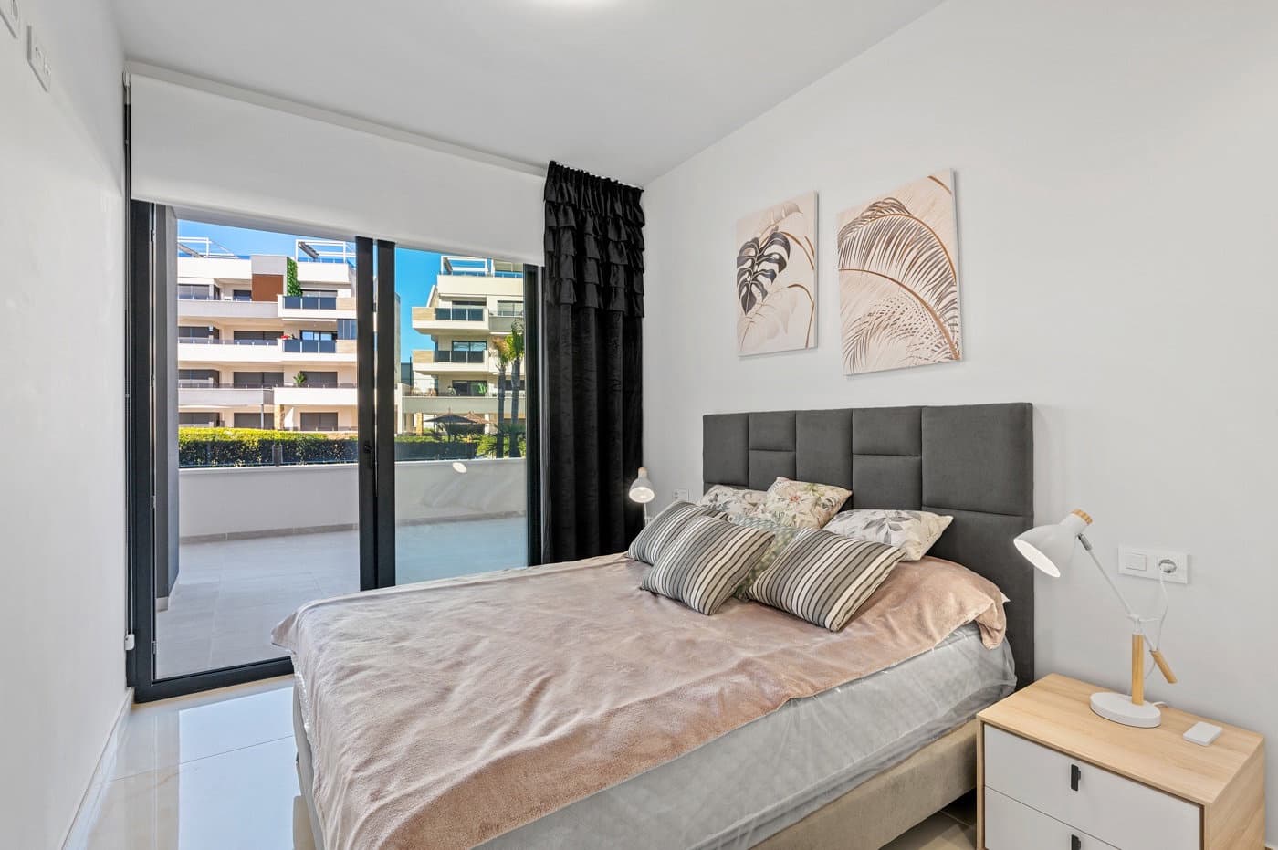 3 slaapkamer Appartement te koop in Orihuela Costa met zwembad garage - € 589.900 (Ref: 9625393)