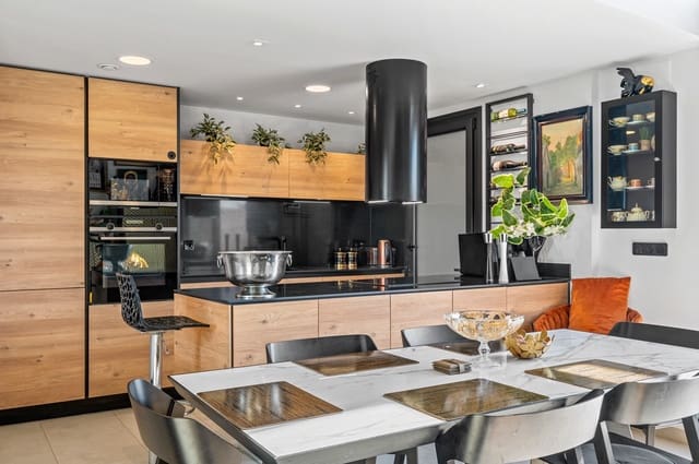 3 Zimmer Penthouse zu verkaufen in Villamartin, Orihuela mit Pool Garage - 639.000 € (Ref: 9647863)