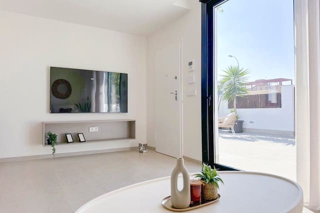 2 makuuhuone Omakotitalo myytävänä paikassa Santiago de la Ribera, San Javier mukana uima-altaan 
autotalli - 499 000 € (Ref: 9666135)