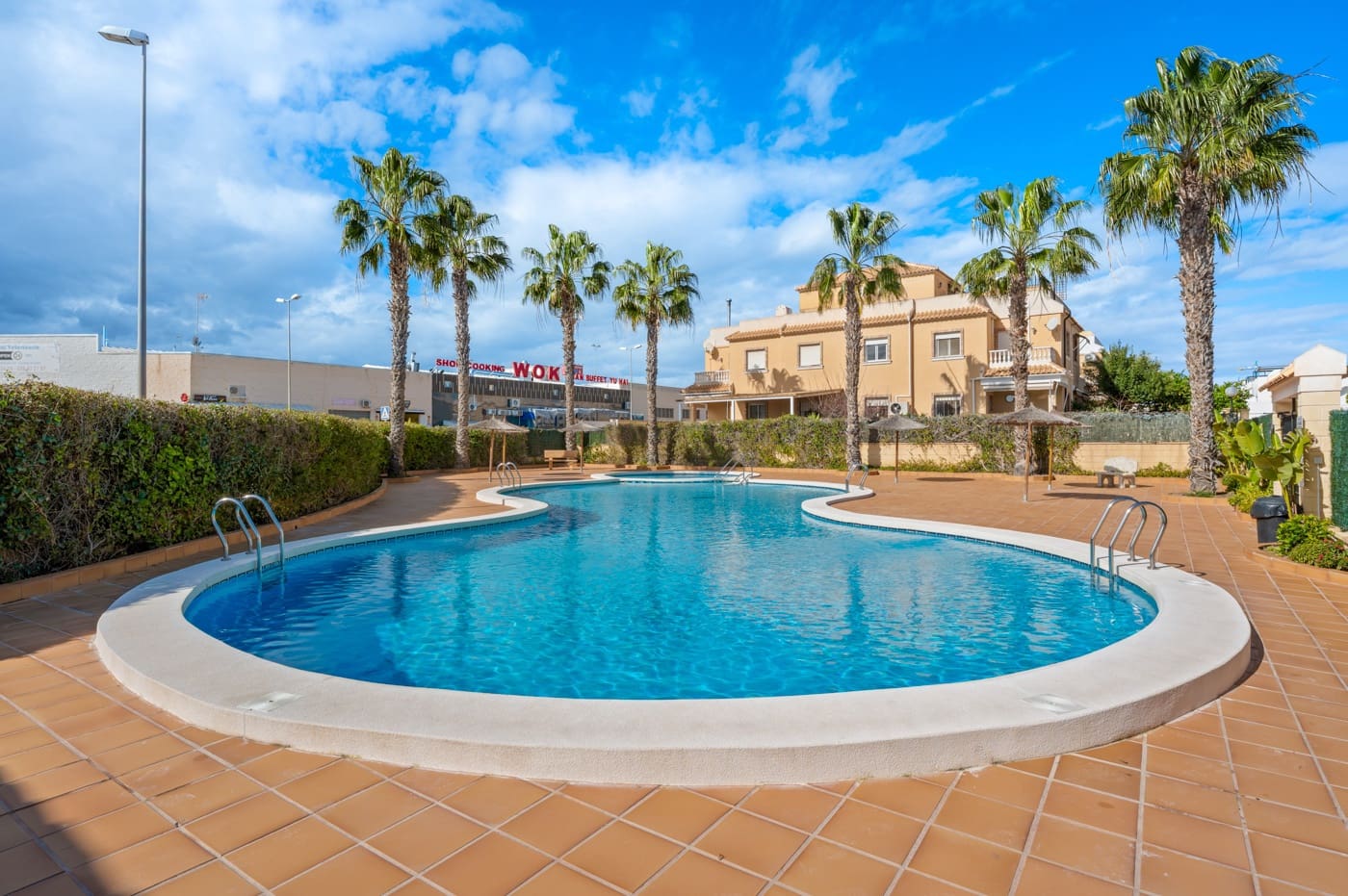 3 soveværelse Rækkehus til salg i Ciudad Quesada med swimmingpool garage - € 269.000 (Ref: 9711164)