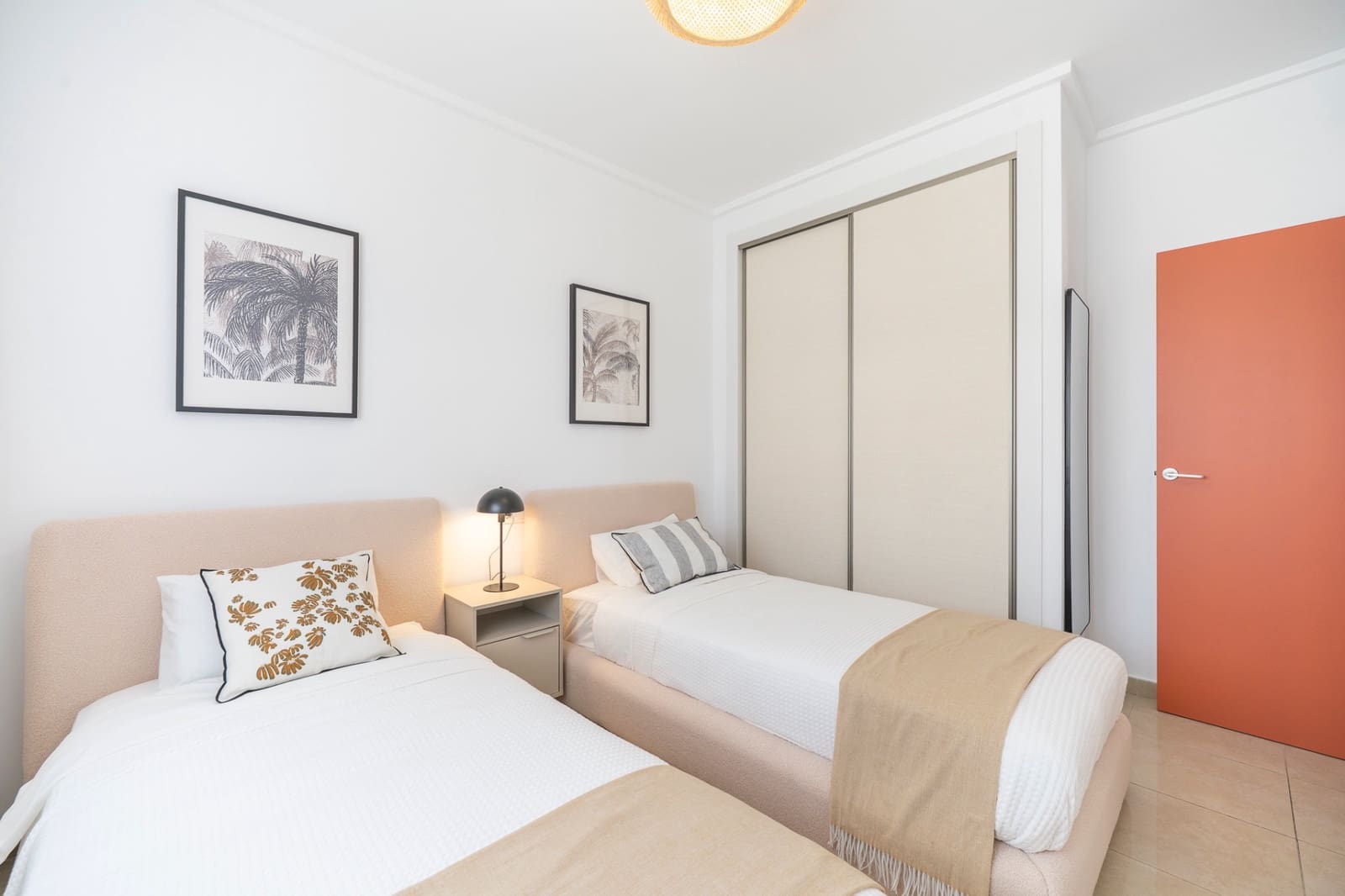 Apartamento de 2 habitaciones en Ciudad Quesada en venta con piscina garaje - 229.000 € (Ref: 9730211)