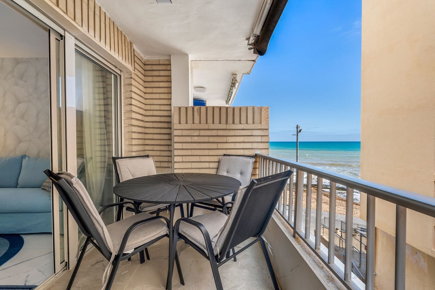 Apartamento de 3 habitaciones en Torrevieja en venta con garaje - 289.000 € (Ref: 9731918)