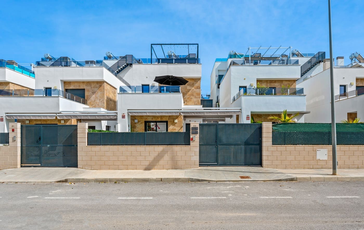 3 Zimmer Villa zu verkaufen in Benijofar mit Pool Garage - 410.000 € (Ref: 9735400)