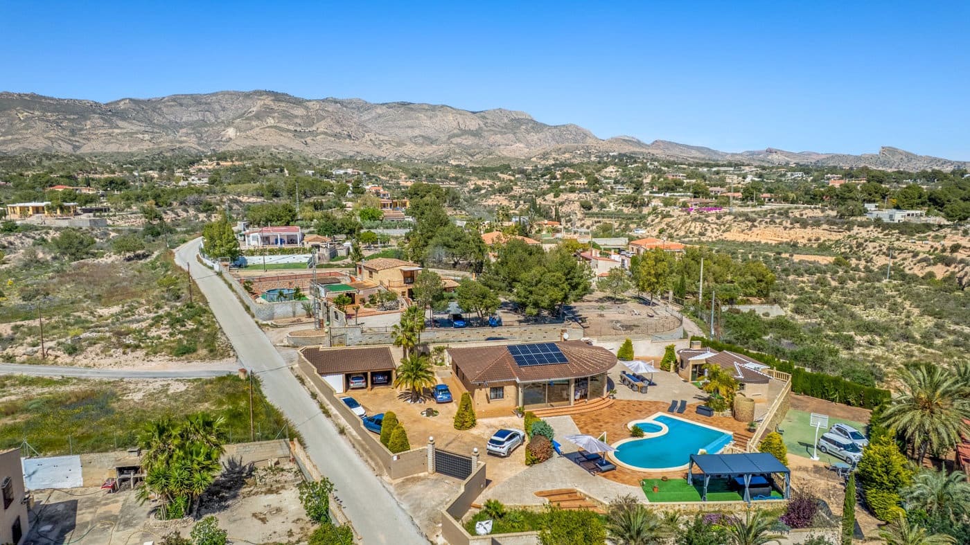 5 bedroom Finca/Country House for sale in Crevillente / Crevillent with pool garage - € 599,000 (Ref: 9755515)