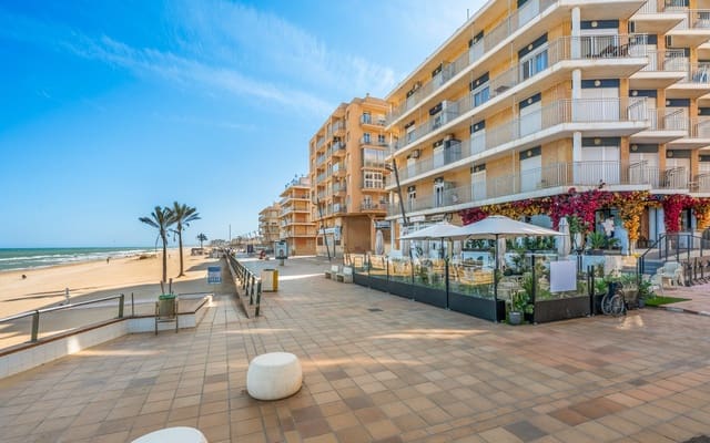Apartamento de 2 habitaciones en Guardamar Playa, Guardamar del Segura en venta - 298.000 € (Ref: 9783180)