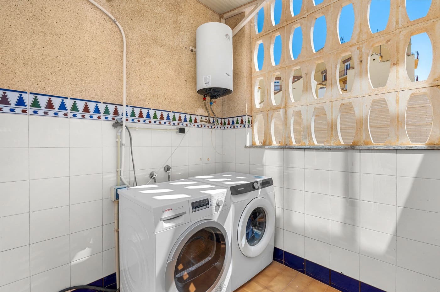 3 Zimmer Bungalow zu verkaufen in Los Urrutias mit Garage - 220.000 € (Ref: 9788272)
