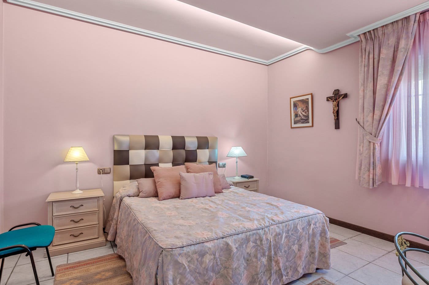 Chalet de 6 habitaciones en Torrevieja en venta con piscina - 950.000 € (Ref: 9796942)
