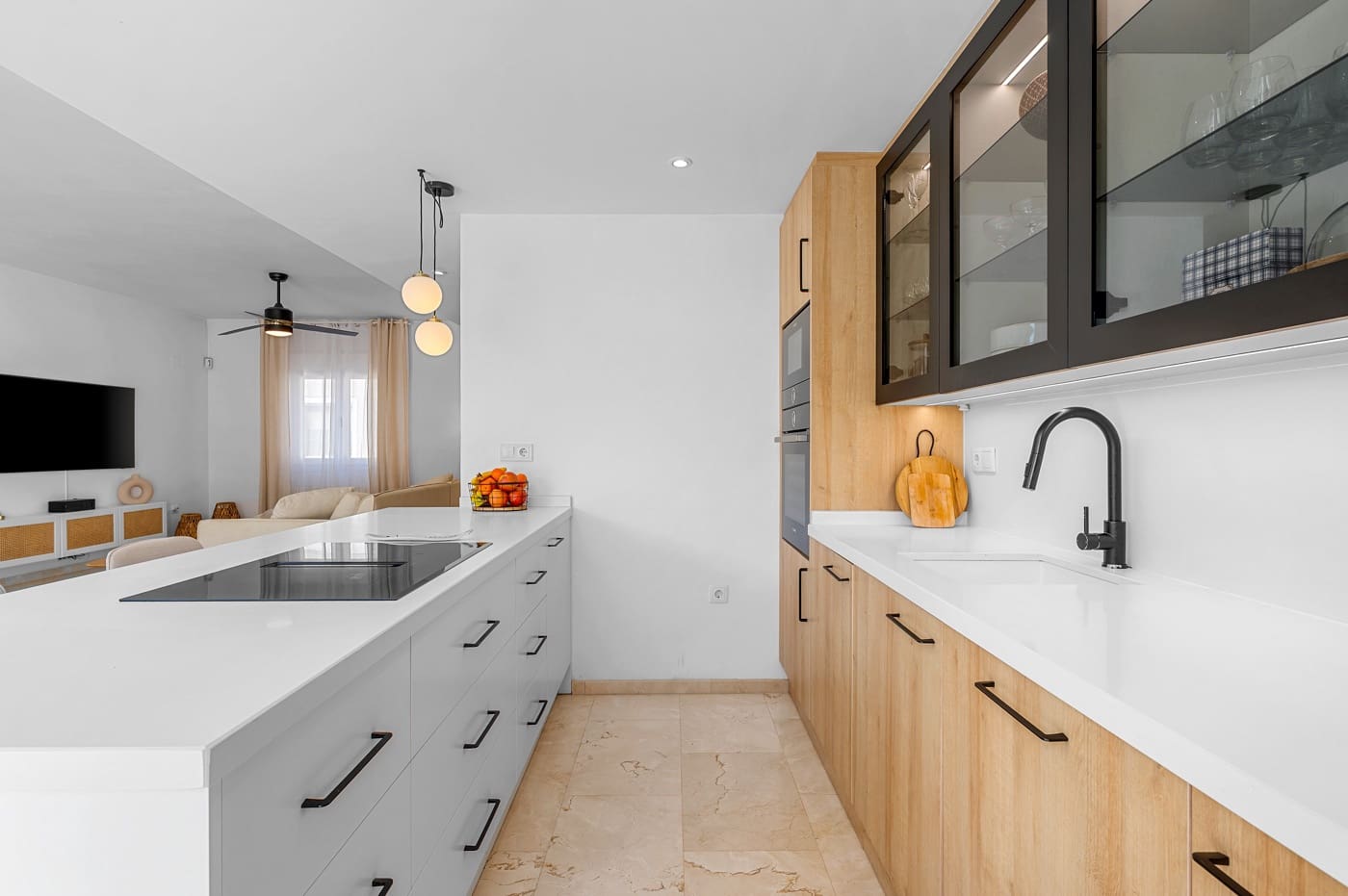 4 Zimmer Haus zu verkaufen in Playa de San Juan mit Pool Garage - 669.000 € (Ref: 9814282)