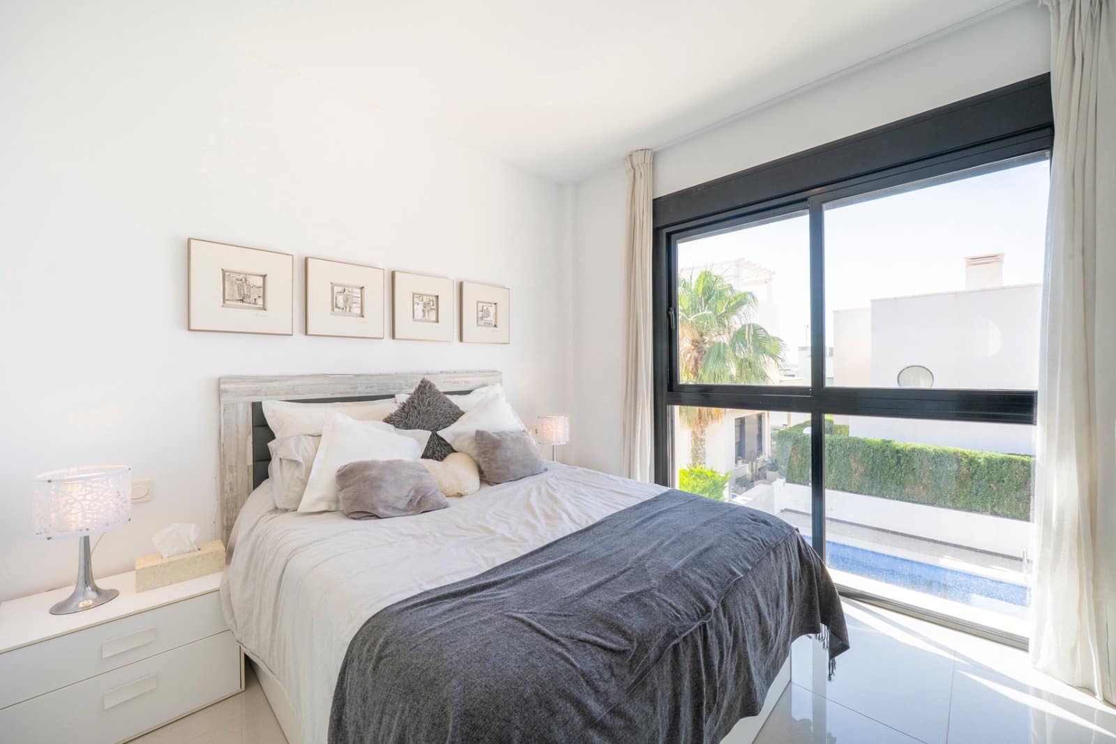 3 soverom Villa til salgs i Ciudad Quesada med svømmebasseng garasje - € 399 000 (Ref: 9895370)