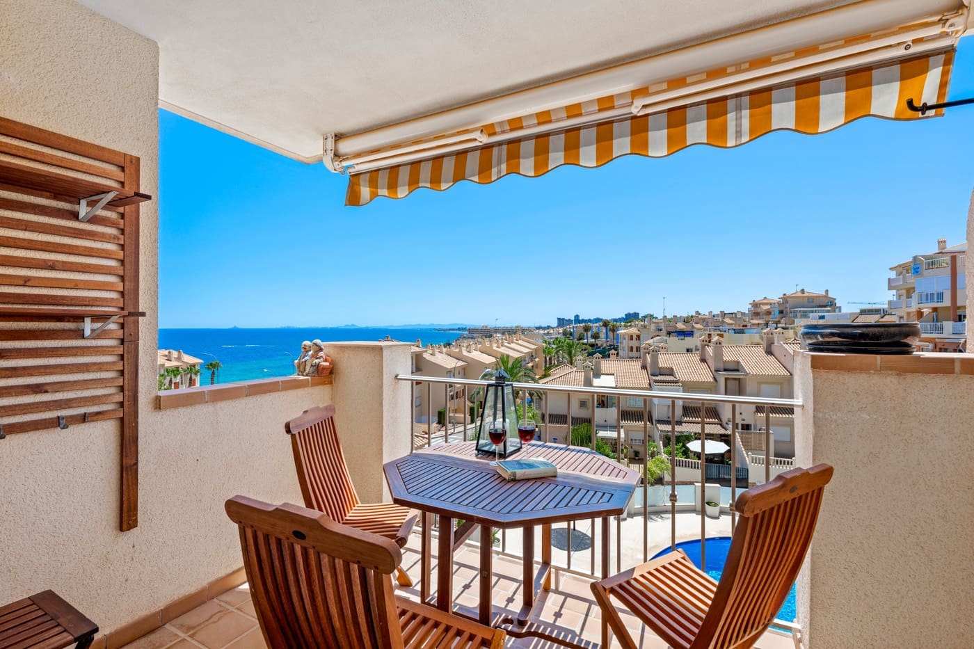 3 sypialnia Apartament na sprzedaż w Cabo Roig z basenem garażem - 320 000 € (Ref: 9952326)