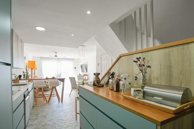 3 sovrum Lägenhet till salu i Calahonda, Mijas med pool garage - 824 000 € (Ref: 10022571)