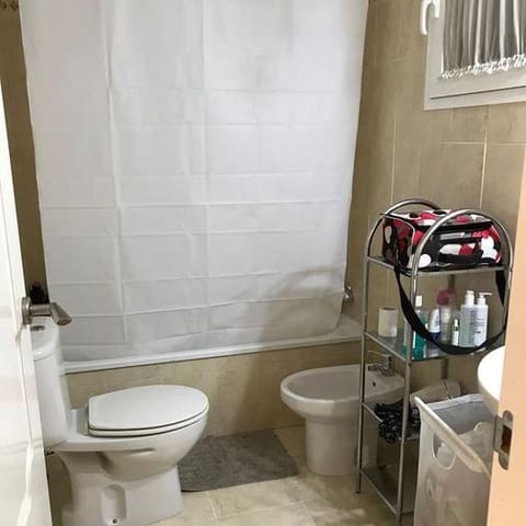 1 bedroom Apartment for rent in Los Boliches , Fuengirola - € 800 (Ref: 10037529)
