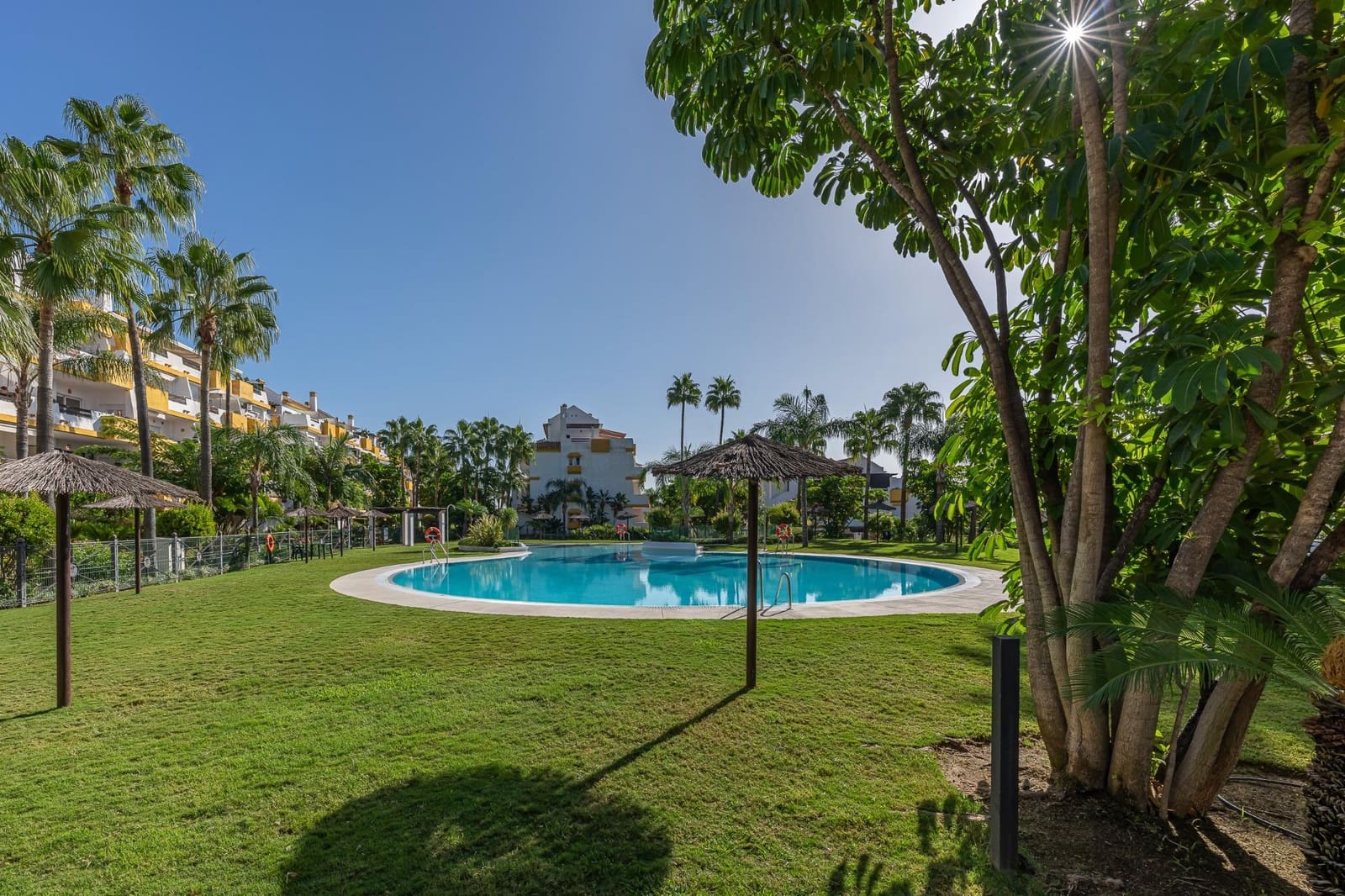 2 soverom Leilighet til salgs i Mijas med svømmebasseng garasje - € 315 000 (Ref: 10041245)