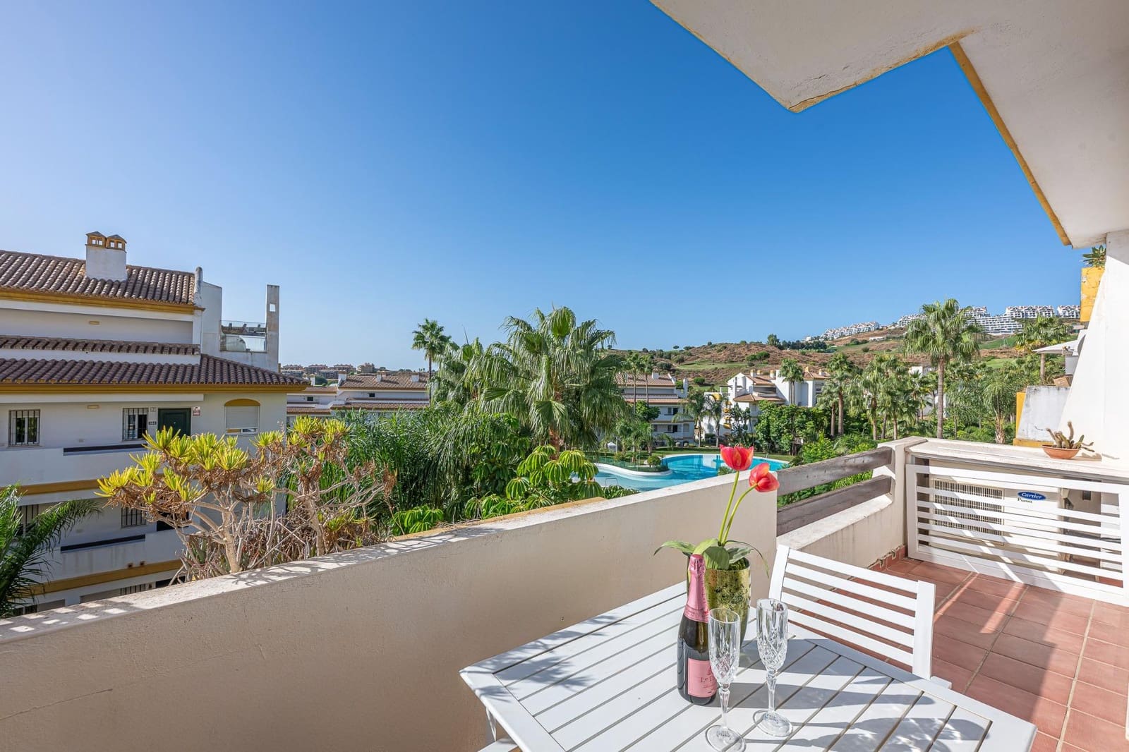 2 soverom Leilighet til salgs i Mijas med svømmebasseng garasje - € 315 000 (Ref: 10041245)