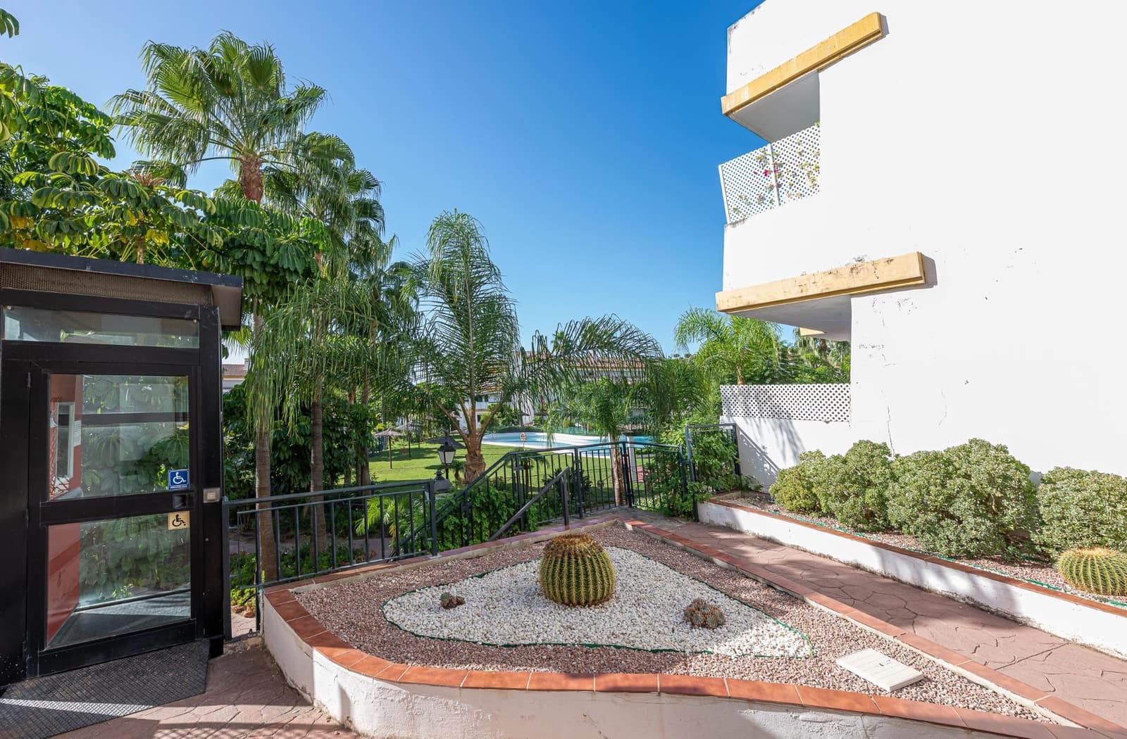 2 soverom Leilighet til salgs i Mijas med svømmebasseng garasje - € 315 000 (Ref: 10041245)