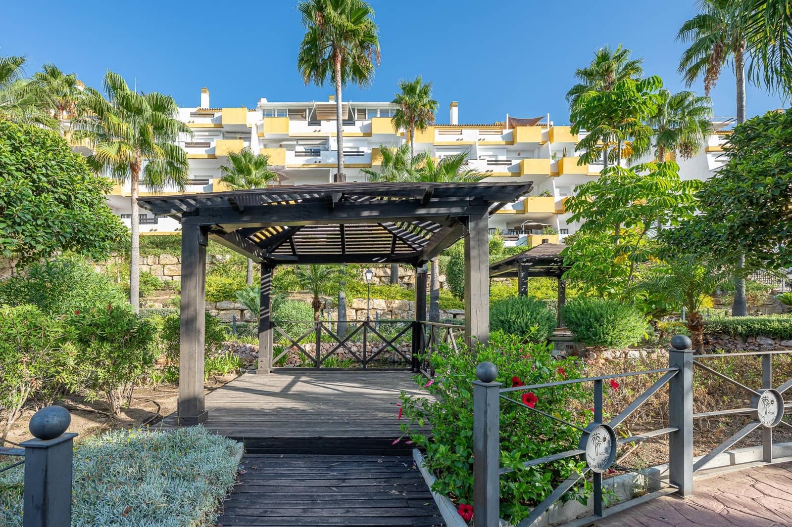 2 soverom Leilighet til salgs i Mijas med svømmebasseng garasje - € 315 000 (Ref: 10041245)